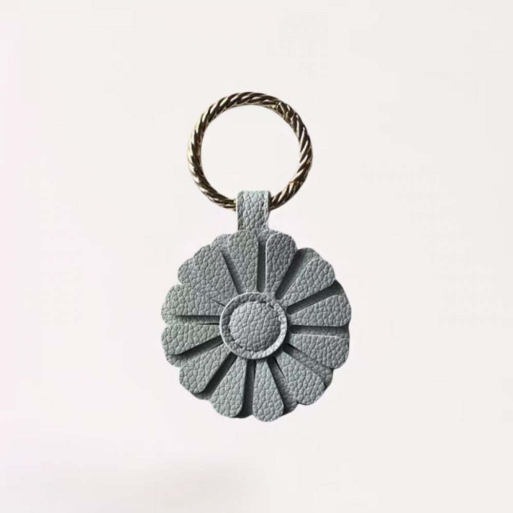 Flower-Shaped Magnetic Hat Clip for Travel