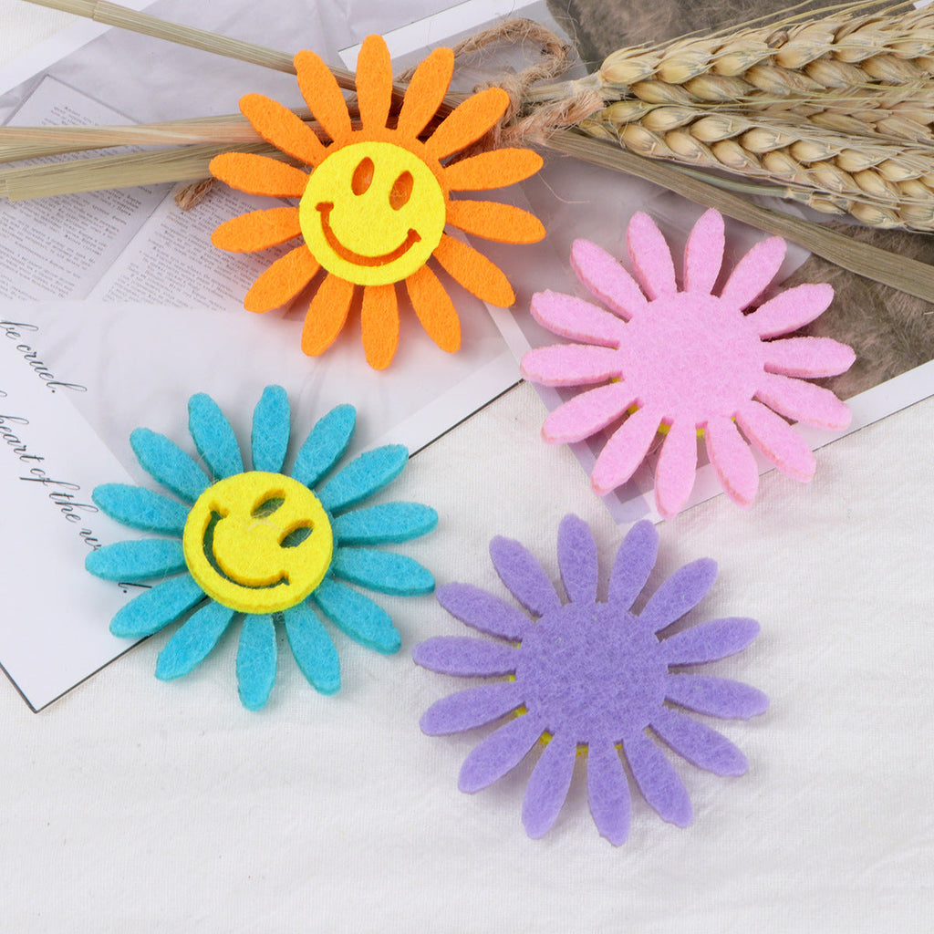 Smiley Daisy Felt Flower Applique - Pink 5CM