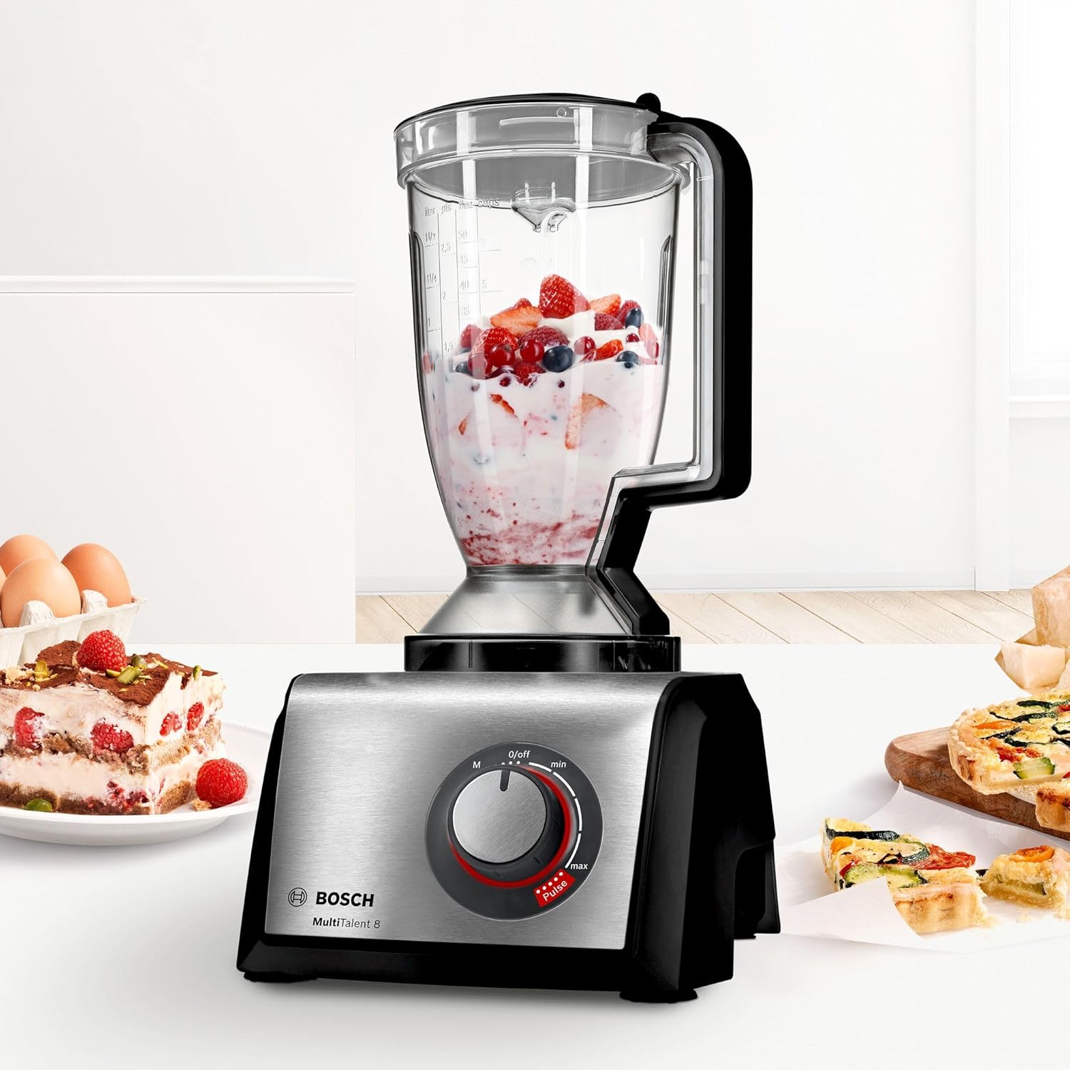 Bosch MultiTalent 8, Robot kuchenny z tarczą do frytek i młynkiem do ziaren, 1250 W, duża misa 3,9 l, mikser 1,5 l, wyciskarka do cytrusów, wyświetlacz LED, MC812M844, biały, szczotkowana stal