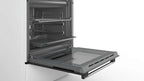 Bosch HKR39C250 Serie 4 Elektro-Standherd, 60 cm breit, EcoClean Direct Reinigungshilfe, 3D Heißluft Backen auf 3 Ebenen, LED-Display-Steuerung, erweiterbare Kochzone für großes Kochgeschirr
