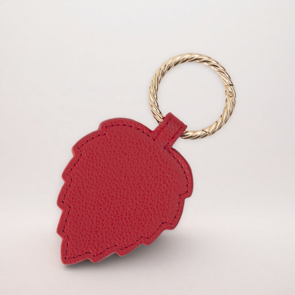 Leaf-Shaped Magnetic Hat Clip for Travel