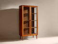 Aparador vitrina de madera nogal - 100x39x165 cm - con dos puertas de cristal
