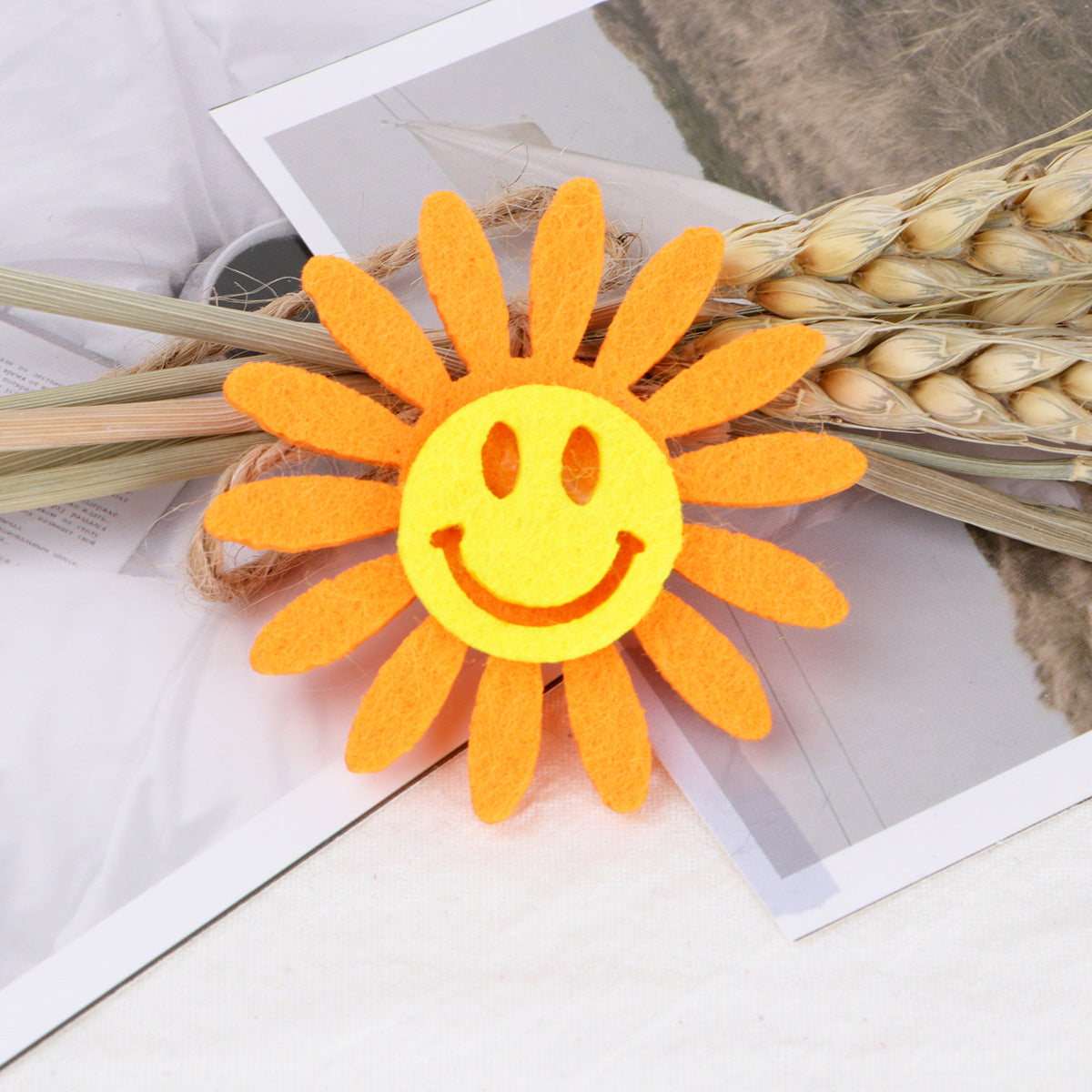 Smiley Daisy Felt Flower Applique - Product Detail Photo 3